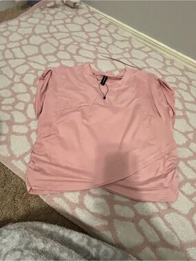 Relaxed Crossover Short-Sleeve Tee in Blush Pink